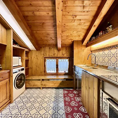 Beautiful 3 Bedroom Flat In